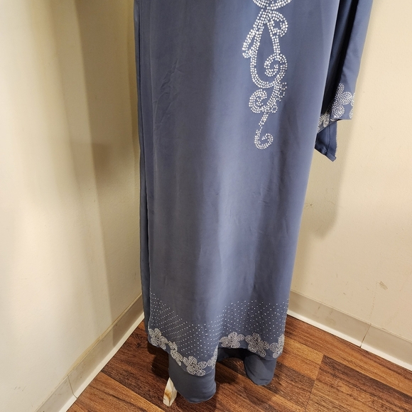 Elegant Blue Kaftan with Silver Embroidery Fits LARGE - Picture 5 of 12